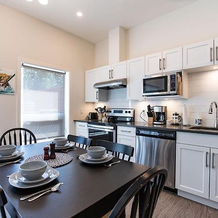 The Mac Shack By Revelstoke Vacations Apartment Exterior foto